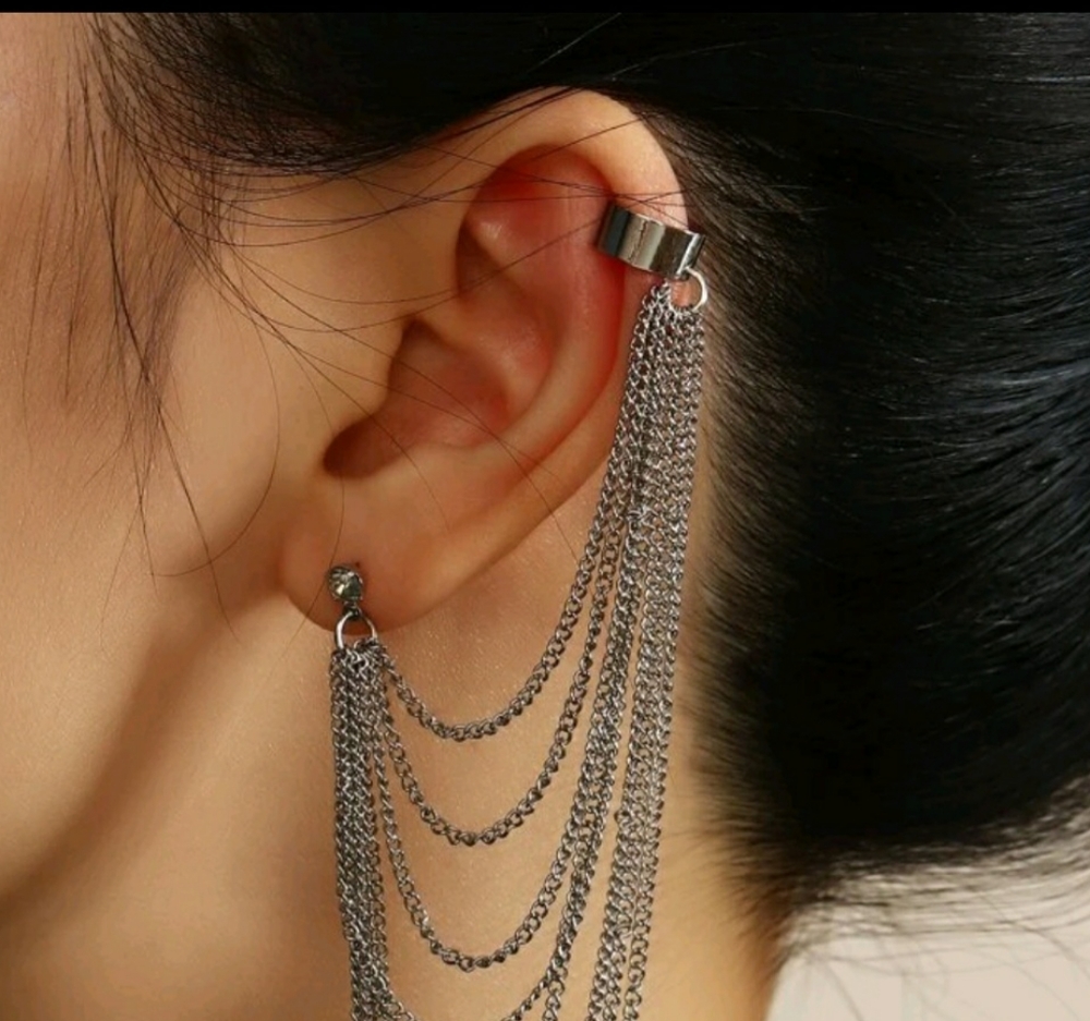 Silver layered ear cuff